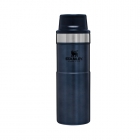 GARRAFA TÉRMICA STANLEY CLASSIC TRIGGER ACTION TRAVEL MUG AZUL 591ML